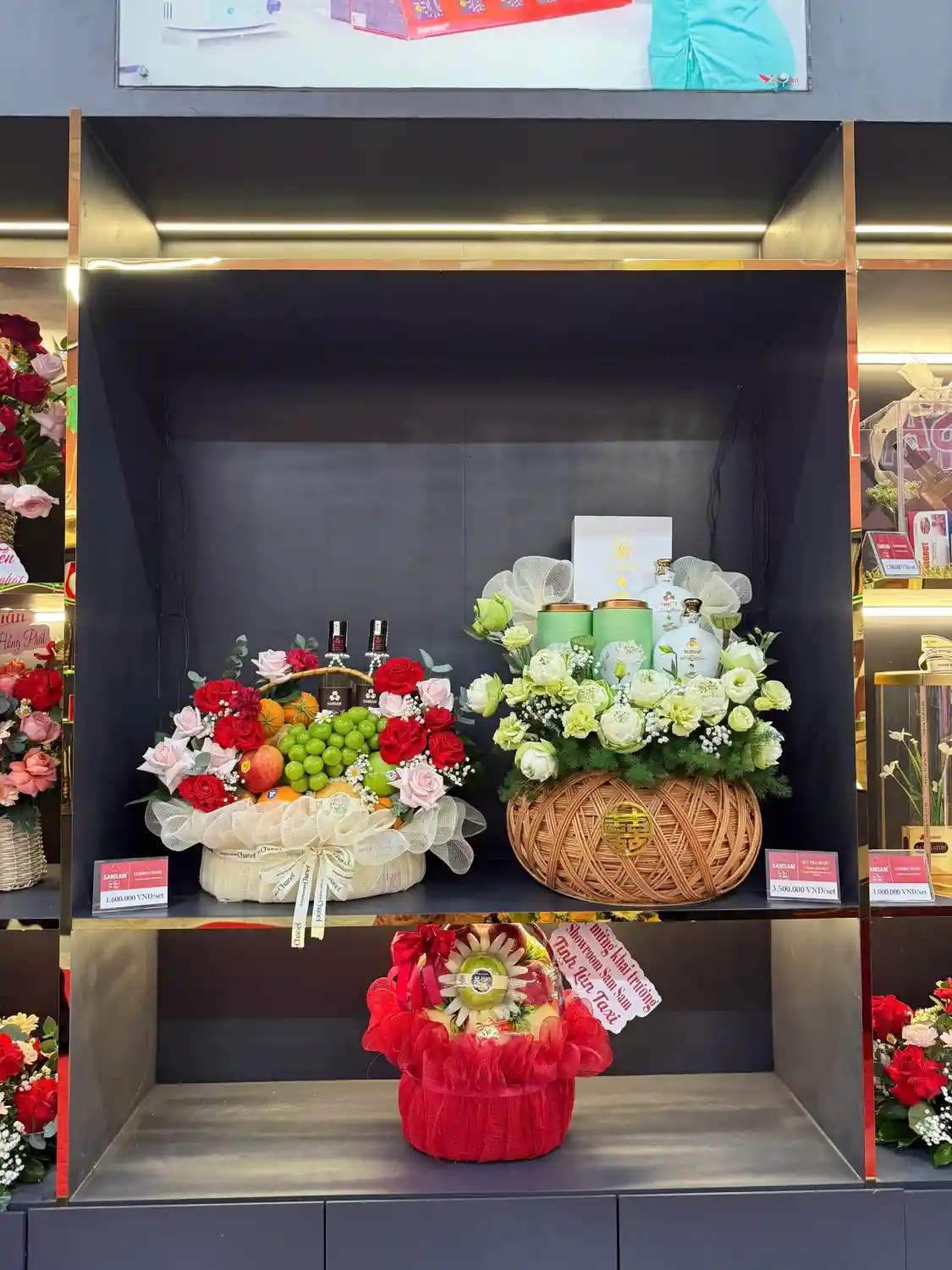 Khai truong showroom sam ngoc linh sam sam 08